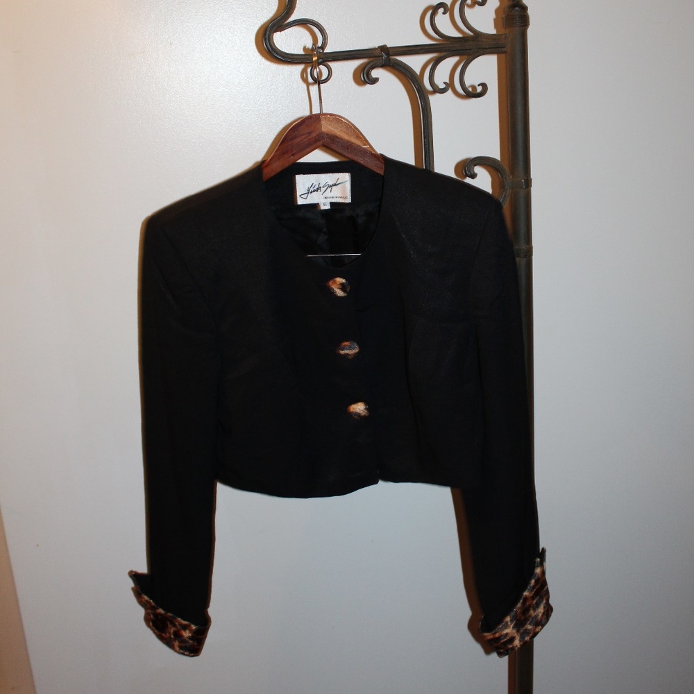 Linda Segal Women's Cropped Jacket